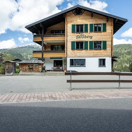 Haus Tannberg Appartement Riezlern Buitenkant foto