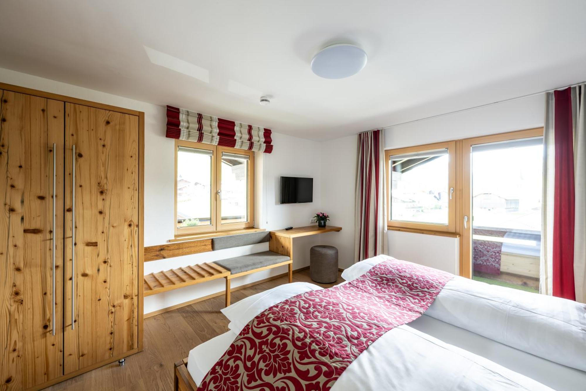 Haus Tannberg Appartement Riezlern Buitenkant foto