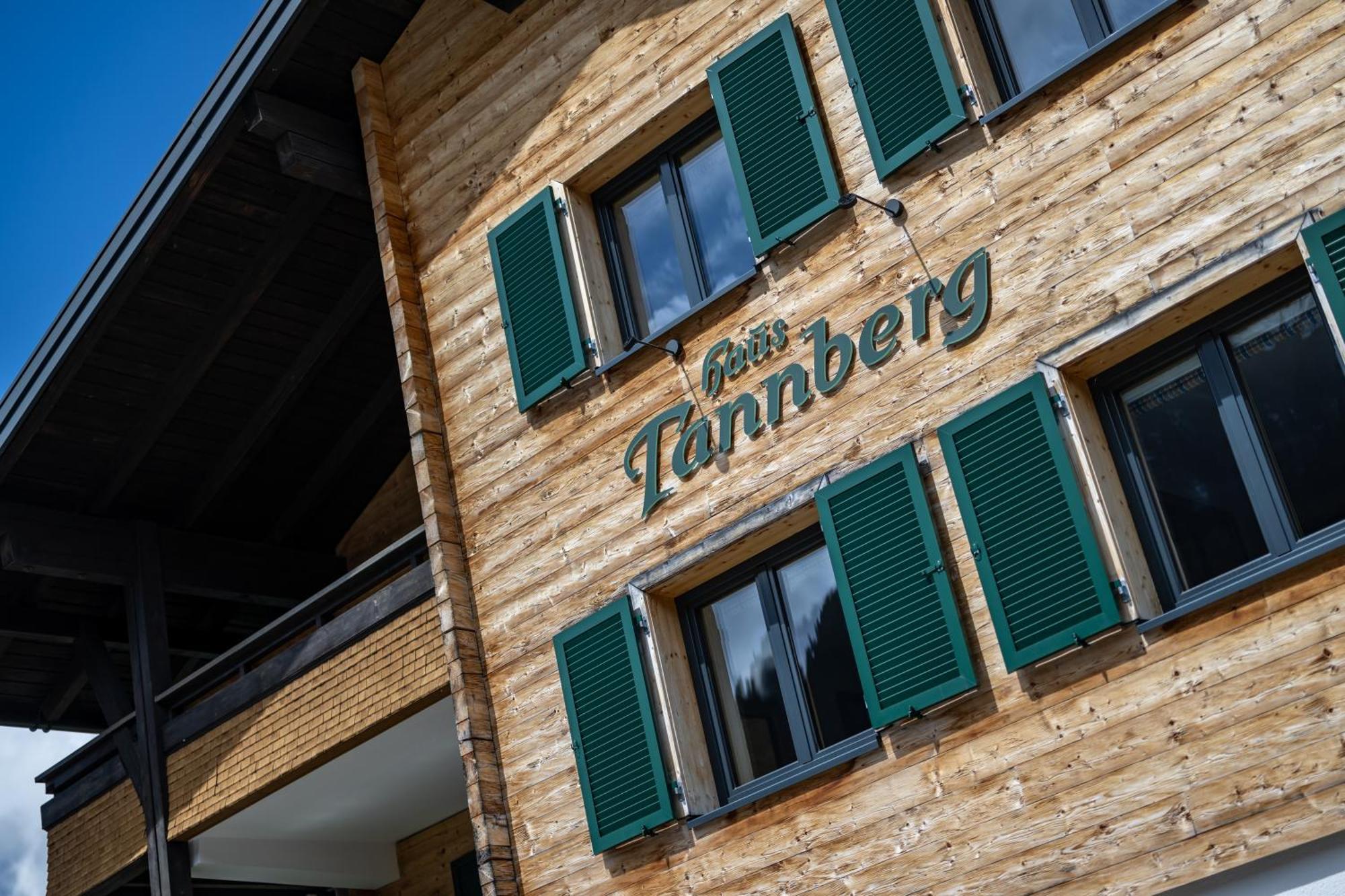 Haus Tannberg Appartement Riezlern Buitenkant foto